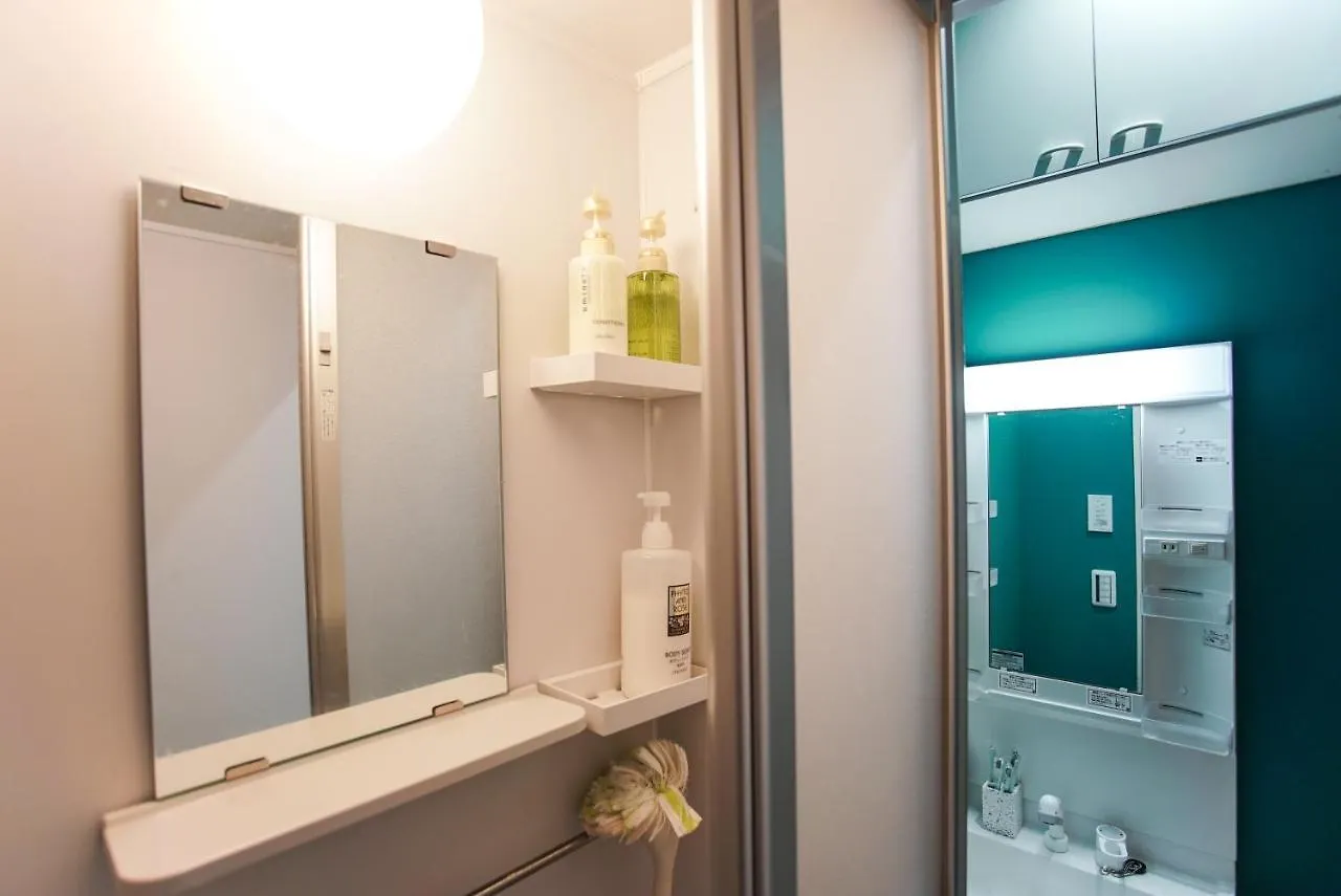 Skytree View Asakusa: 3-Minute Metro Walk, Smart Amenities Tokyo Apartment